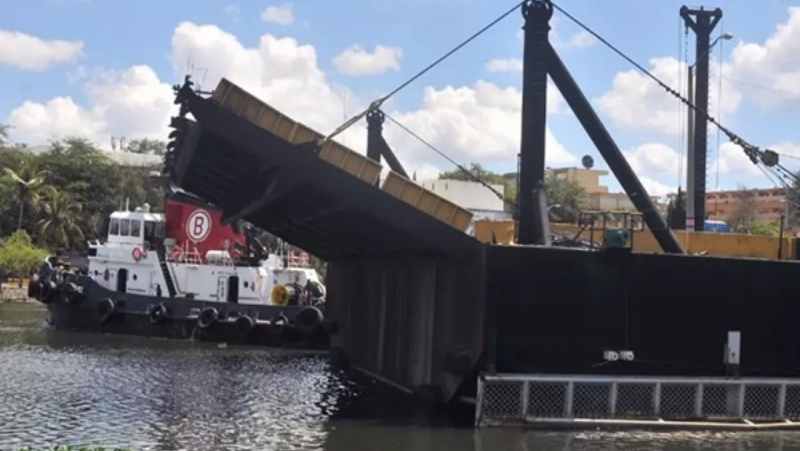 puente flotante