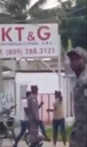 Policia Dispara a mansalva