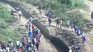 El pueblo haitianos han comenzado a cerrar el canal con el que las autoridades haitianas crearon