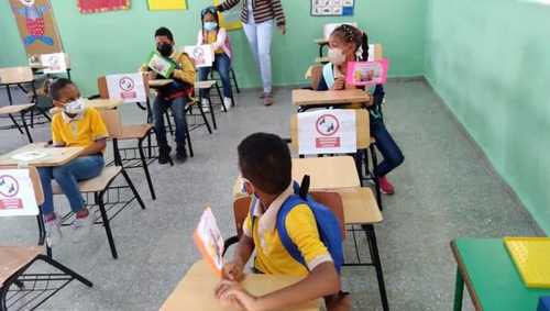 asistencia a las escuelas