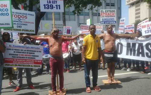 fenabanca protesta