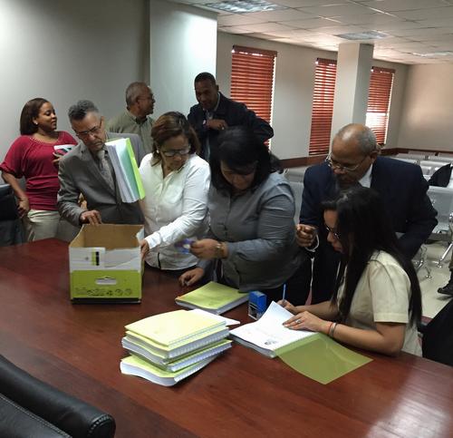 Manuel Jimenez entrega pruebas contundentes del Fraude Electoral