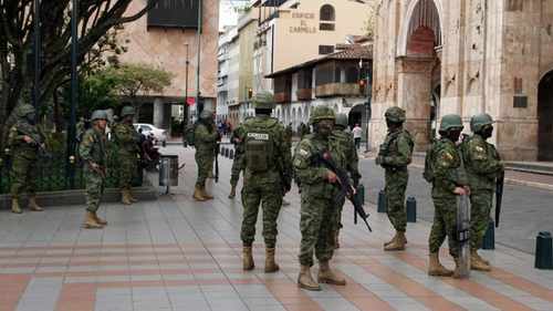 ecuador militares