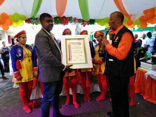 Fundación Sensación reconoce al Director General de la DGDC