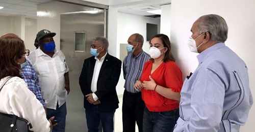 Director Ejecutivo del CONAPE se interesa por conocer Centro Geriátrico del Fopetcons
