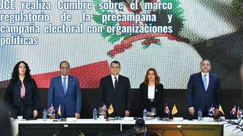 JCE realiza Cumbre sobre el marco regulatorio de la precampaña y campaña electoral con organizaciones políticas