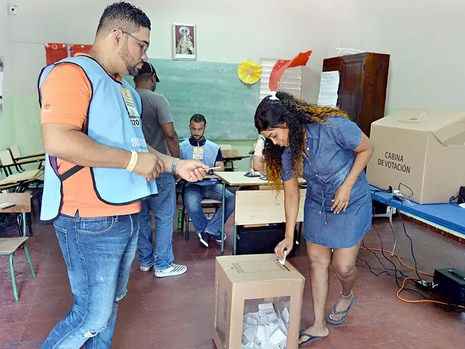 mesas electorales en filla faro