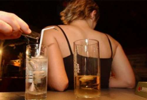 te drogan y te asaltan